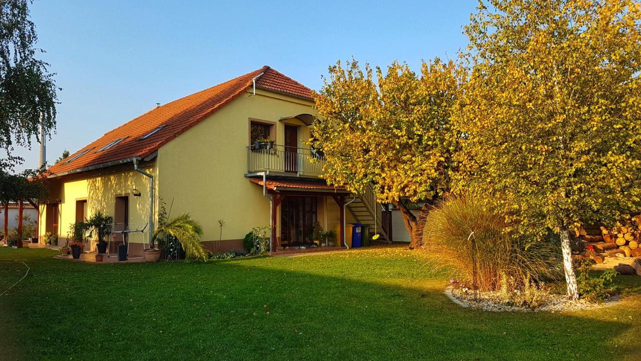 Ubytovani U Spacku Palava Novosedly  Bagian luar foto